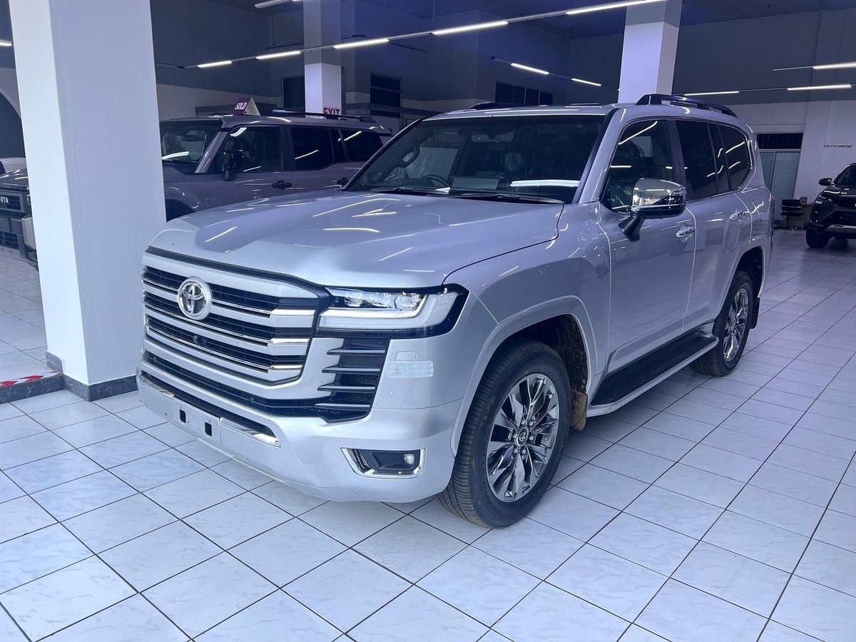 sir_wicknell. tweet media