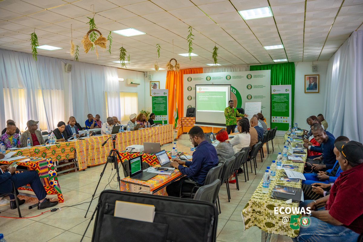 Code for Africa (@code4africa) on Twitter photo Advancing journalism across West Africa ✊🏾
📸 From 14–15 May, <a href="/Code4Africa/">Code for Africa</a> and <a href="/ecowas_cedeao/">Ecowas - Cedeao</a> hosted a workshop for journalists in Côte d’Ivoire 🇨🇮.
The training focused on ethical reporting, fact-checking, and digital tools to counter disinformation. Advancing journalism across West Africa ✊🏾
📸 From 14–15 May, <a href="/Code4Africa/">Code for Africa</a> and <a href="/ecowas_cedeao/">Ecowas - Cedeao</a> hosted a workshop for journalists in Côte d’Ivoire 🇨🇮.
The training focused on ethical reporting, fact-checking, and digital tools to counter disinformation.
