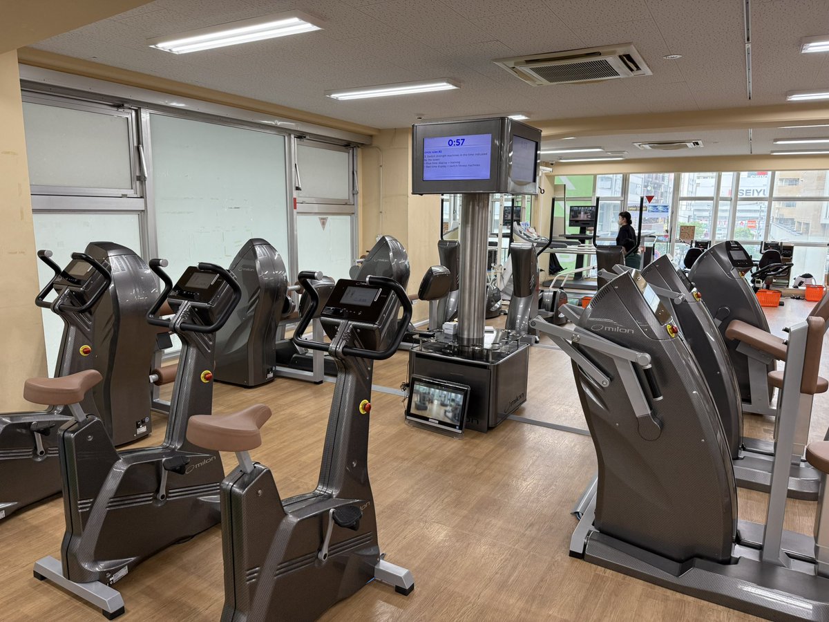 ClinicLion2689's tweet image. ドイツ発🇩🇪のフィットネスメーカー「milon」のマシンを導入しました！！！
最新型サーキットトレーニング機器🏋🏻‍♂️

#らいおんハート #行徳