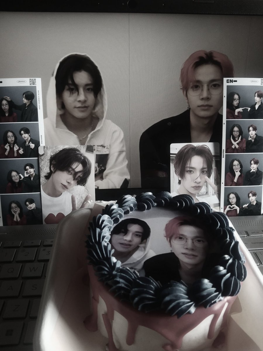 heevxnle_'s tweet photo. celebration for heejake's live after 4 years

250521 — happy heejake's day 🤍 https://t.co/U0wrHXXsWF