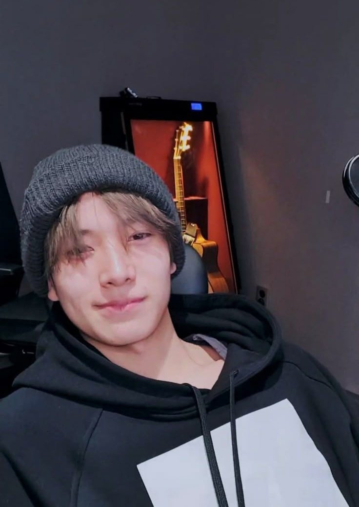 BeWithHEE_'s tweet photo. My gamer boyfie https://t.co/eSTnvVBCpb
