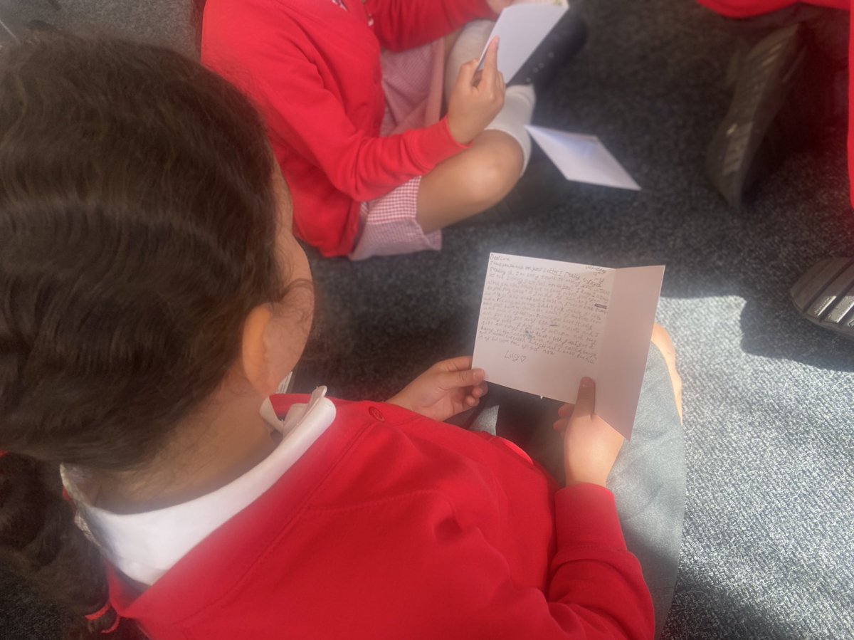 Cheam Common Junior (@ccjacademy) on Twitter photo Our Year 3 children were delighted to receive another letter from their PenPals βπΌπ We canβt wait to attend the Literacy Festival at <a href="/RoyalHolloway/">Royal Holloway</a> πππΌβ€οΈ <a href="/LEOacademies/">LEO Academy Trust</a> <a href="/ACSPartnerships/">ACSPartnerships</a> Our Year 3 children were delighted to receive another letter from their PenPals βπΌπ We canβt wait to attend the Literacy Festival at <a href="/RoyalHolloway/">Royal Holloway</a> πππΌβ€οΈ <a href="/LEOacademies/">LEO Academy Trust</a> <a href="/ACSPartnerships/">ACSPartnerships</a>