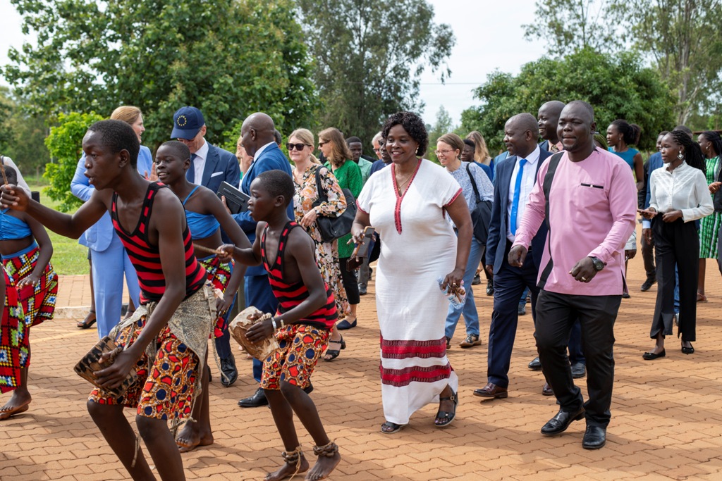 BSU Gulu (@bsu_gulu) on Twitter photo The BSU <a href="/AgathaAlidri/">Agatha Alidri</a> dance for <a href="/EUinUG/">EU in Uganda</a> during a #TransitionalJustice procession <a href="/GuluVarsity/">Gulu University</a> <a href="/DanishMFA/">Denmark MFA 🇩🇰</a> <a href="/DKinUganda/">Denmark in Uganda</a> The BSU <a href="/AgathaAlidri/">Agatha Alidri</a> dance for <a href="/EUinUG/">EU in Uganda</a> during a #TransitionalJustice procession <a href="/GuluVarsity/">Gulu University</a> <a href="/DanishMFA/">Denmark MFA 🇩🇰</a> <a href="/DKinUganda/">Denmark in Uganda</a>