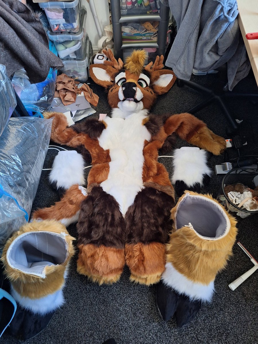 YCHsuits's tweet photo. A new deer kinda day https://t.co/NoTxNcyZ9b