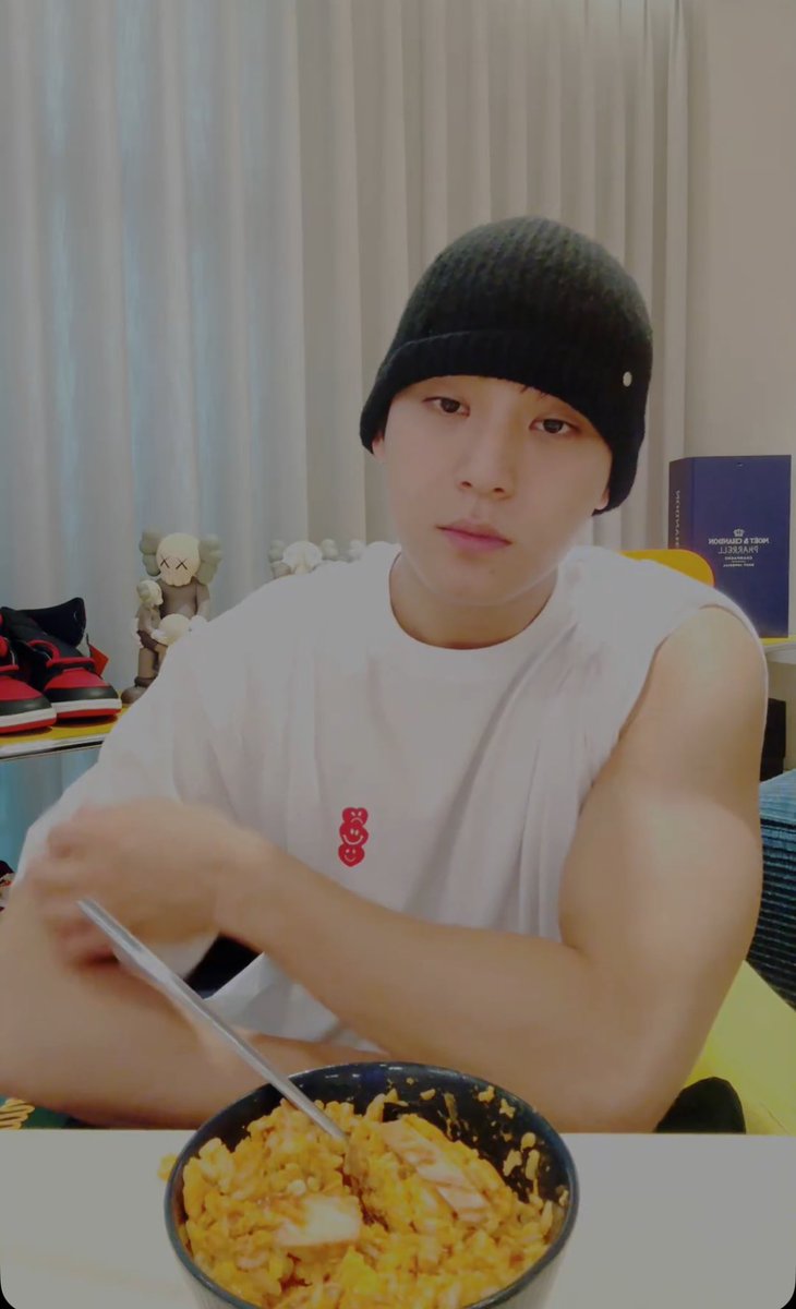 minonuniverse's tweet photo. isipin niyo unan lang ni wonwoo yan https://t.co/fQyVKfTqAg