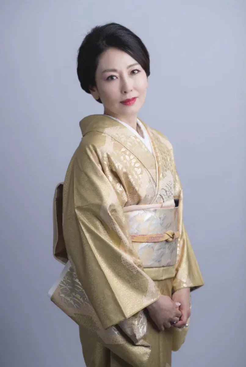 貴 景勝 母 美人