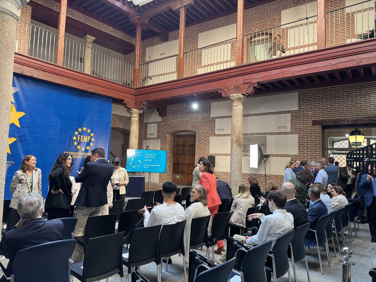 Arrancamos 🧨

Entrega de los premios audaz, 2025 
<a href="/RagaEsp/">RAGA España</a>. Los premiados aquí  👇🏽

ragaesp.org/audaz-locales-…

Una enorme iniciativa, entre otros de Joaquin Meseguer y Jose Luis Ros 

#Transparencia #GobiernoAbierto
