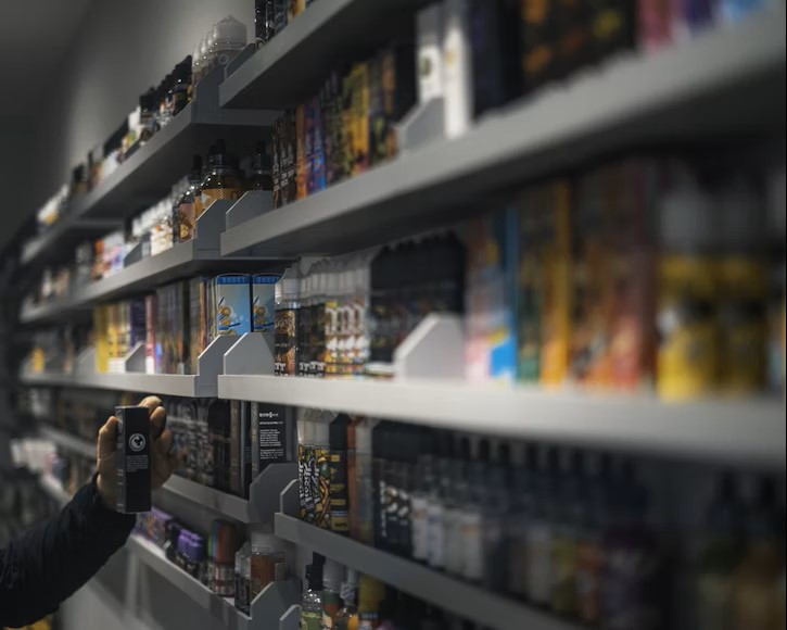 From 1 June 2025, it will be illegal for businesses to sell or supply all single-use or ‘disposable’ vapes. If you are a business that sells them, you will need to prepare for the ban. Find out how: gov.uk/single-use-vap…