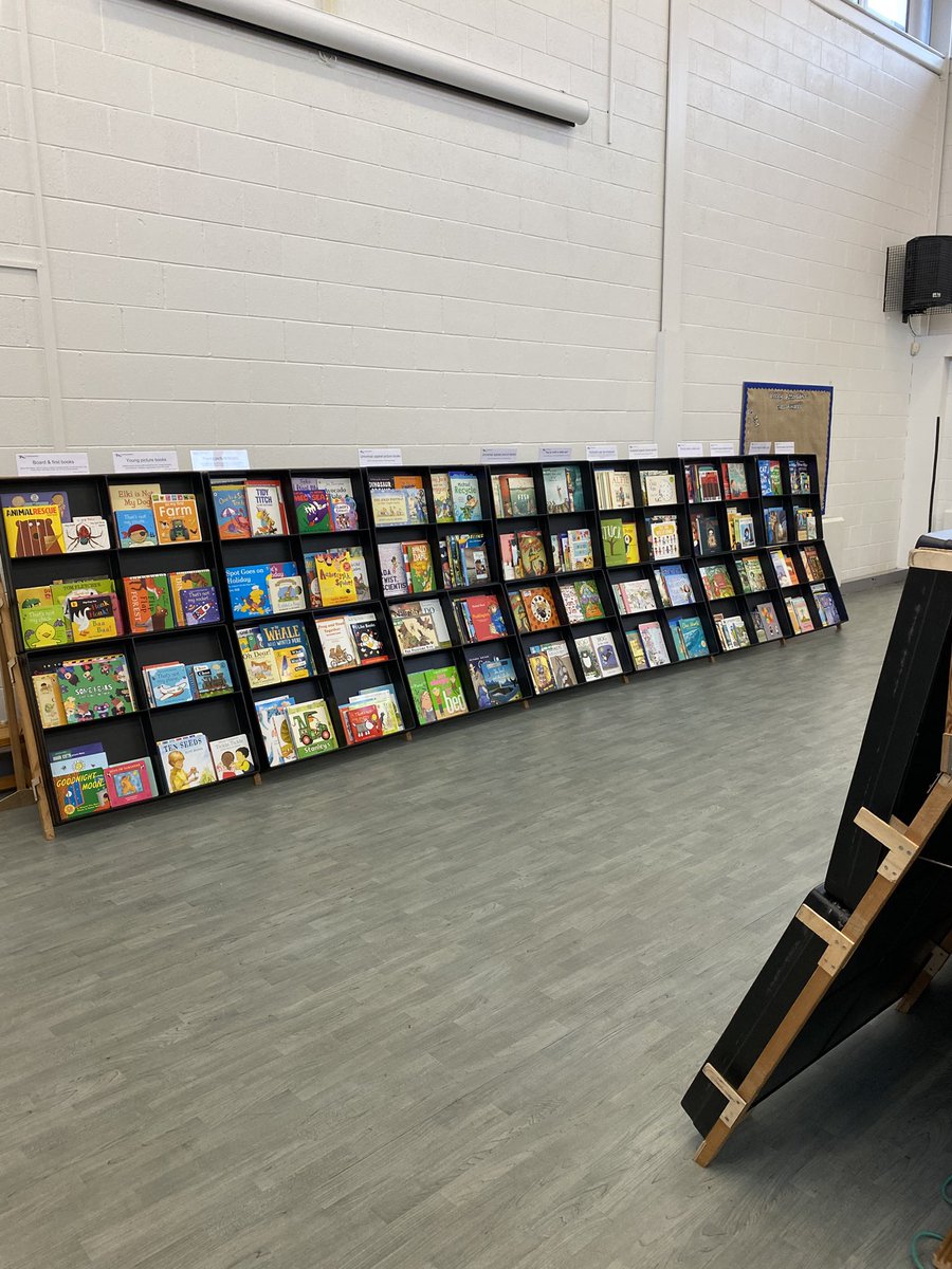 The Roving Bookshop tweet media