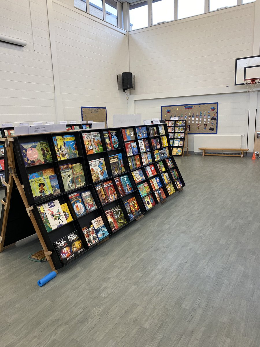 The Roving Bookshop tweet media