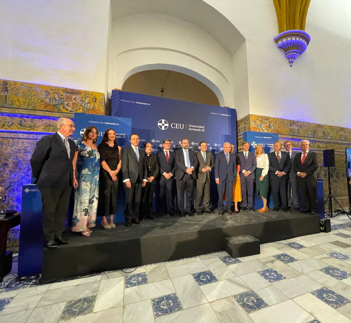 Covap's tweet photo. Premio a la Empresa Innovadora en los #PremiosCEUFernandoIII25 🏆65 años liderando un modelo agroalimentario de calidad, sostenible y comprometido. Gracias a quienes día a día hacen posible esta gran cooperativa.

📲 https://t.co/uUPJ5SCtNt 

#COVAP @CEUAndalucia https://t.co/uJ0Qdjqepf