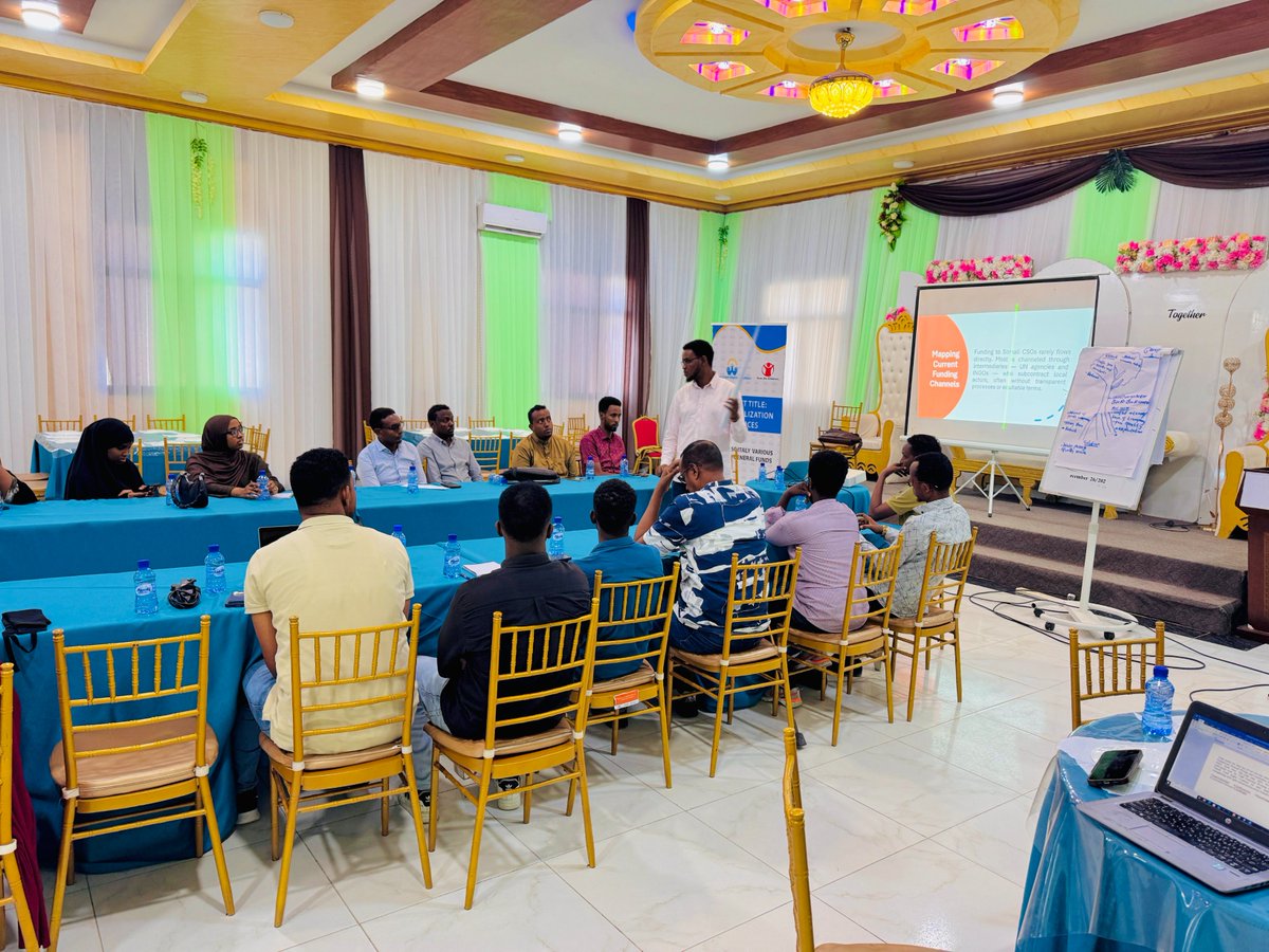coalition_right's tweet photo. Today marks the final day of SCRC’s 4-day training in Primo Place Hotel, Mogadishu!
Since May 19, 45 child protection advocates have built key skills in Donor Engagement, Proposal Writing &amp; Localization to better serve Somali children.
#SCRC #ChildRights #Somalia #CapacityBuildin https://t.co/wKFpFh962m