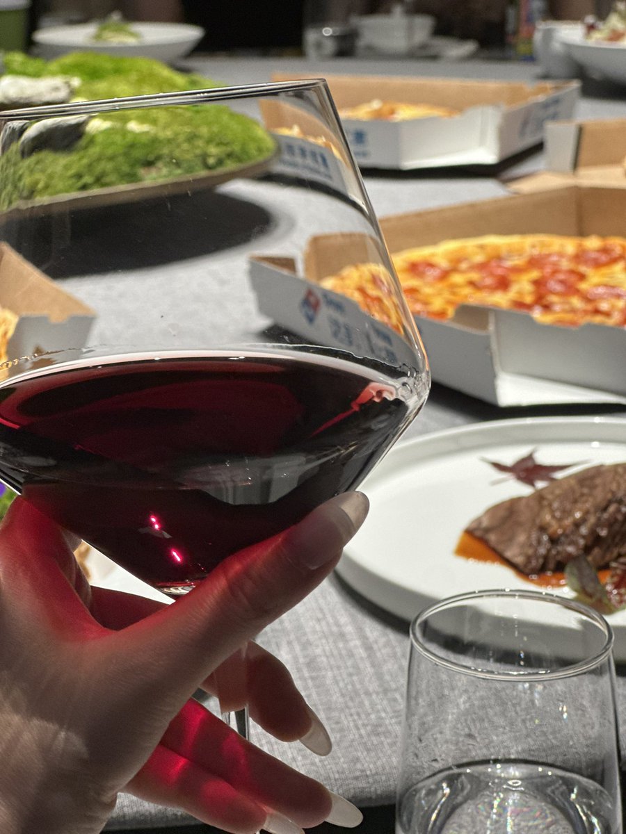 感谢<a href="/Bybit_Official/">Bybit</a> <a href="/Bybit_ZH/">Bybit 华语</a> 邀请共度
#BitcoinPizzaDay🍕

这么一个好日子，$BTC 破11w了！
Mark it！