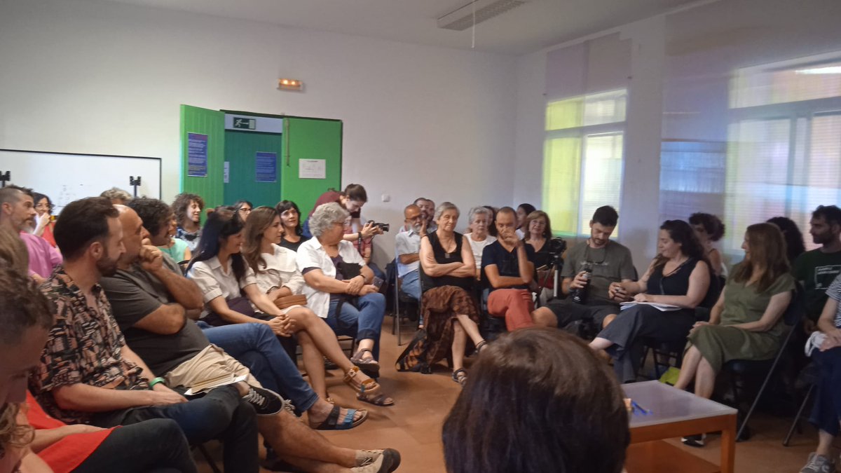 PAX - Patios Axerquía (@patiosaxerquia) on Twitter photo Maravilloso encuentro en #Luciana para compartir sobre casos de éxitos de #vivienda #cooperativa como <a href="/EntrepatiosCoop/">Entrepatios</a> y #PAXAstronautas. La #cooperativa como una herramienta de la #economia #social para rehabitar casas de vecinxs de #CordobaESP. #Comunidad <a href="/economia_social/">Escuela de Economía Social</a> Maravilloso encuentro en #Luciana para compartir sobre casos de éxitos de #vivienda #cooperativa como <a href="/EntrepatiosCoop/">Entrepatios</a> y #PAXAstronautas. La #cooperativa como una herramienta de la #economia #social para rehabitar casas de vecinxs de #CordobaESP. #Comunidad <a href="/economia_social/">Escuela de Economía Social</a>