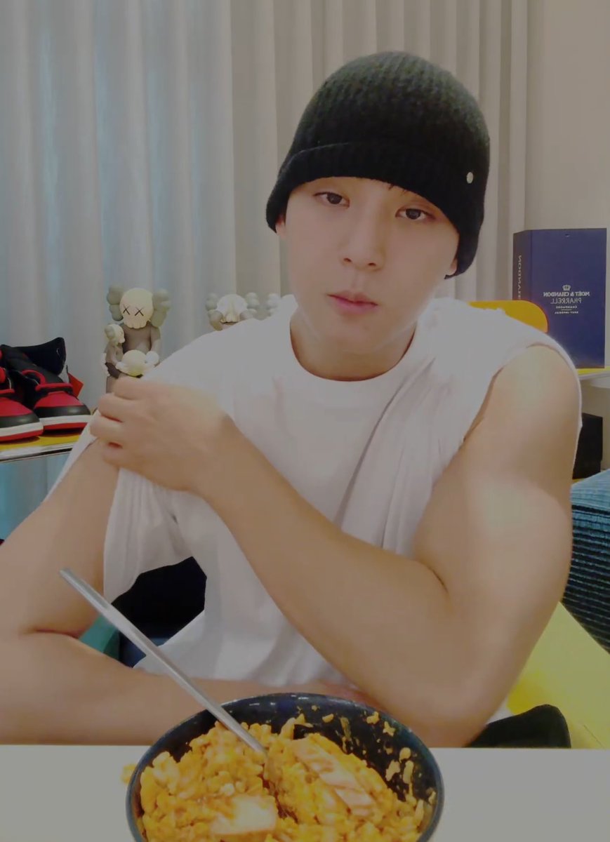 cvntres's tweet photo. KIM FUCKING MINGYU?!?!? https://t.co/07pUTLTd3W