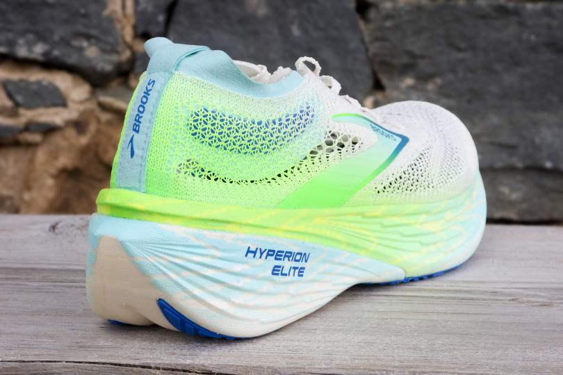 runmagfr's tweet photo. Le test de la Brooks Hyperion Elite 4 PB, la nouvelle version avec une mousse PeBa. Un modèle pensé pour la performance au carbone évidemment.
https://t.co/pX0wwsyzgl https://t.co/IyYHwImoWv