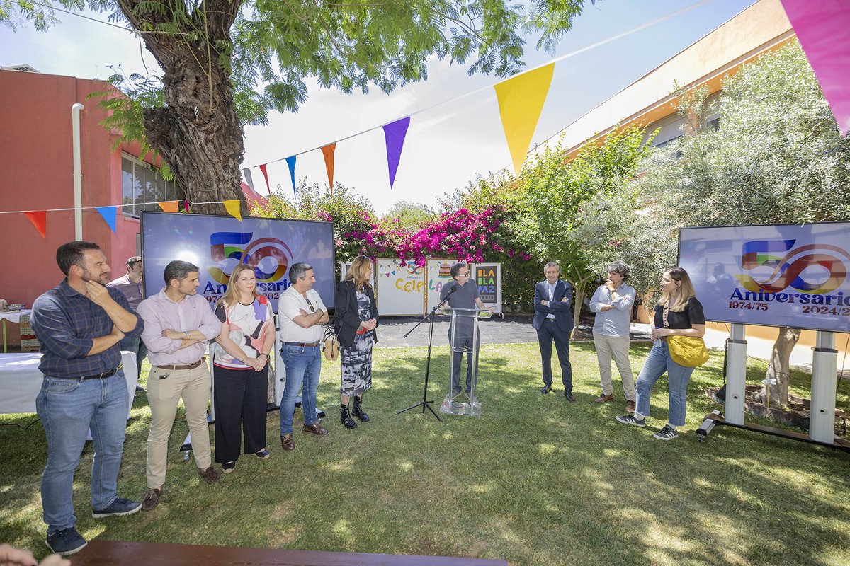 50 años del CEIP La Paz, un lugar de encuentro, comunidad, educación pública y valores🧡🧡.
Este colegio, ubicado en una barriada emblemática del municipio que le da nombre, lleva medio siglo formando a generaciones de niños y niñas. <a href="/ceiplapaz/">CEIP La Paz</a>  
n9.cl/h3ryw