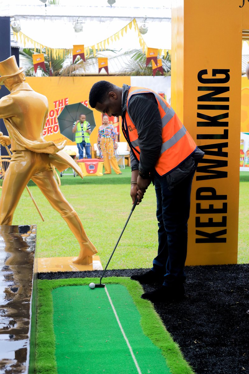 BuzzActivateUg's tweet photo. Games on games on games!
The Diageo Way of Brand Building brought out everyone's competitive side, with a whole lot of laughs along the way.
Because What is a festival without some fun?
#BuzzEventsUg
#ExperiencebyBuzz
#DWBB25 @UgandaBreweries https://t.co/Lm4wcvg4oK