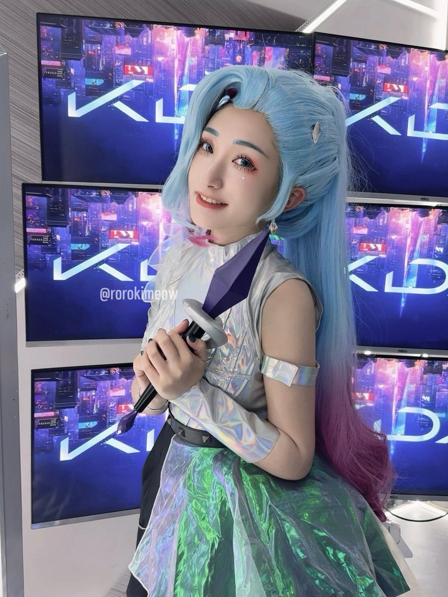 Roro has arrived Jakarta safely!
See you soon this weekend <a href="/comifuro/">Comic Frontier</a> 
✨AF-40
Can’t wait 🥰🥰

#cosplay #comifuro #comicfrontier #コスプレ #kda #seraphine