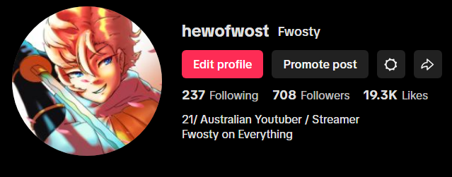 700 FOLLOWERS YIPPIE THANK U EVERYONEEEEEEE