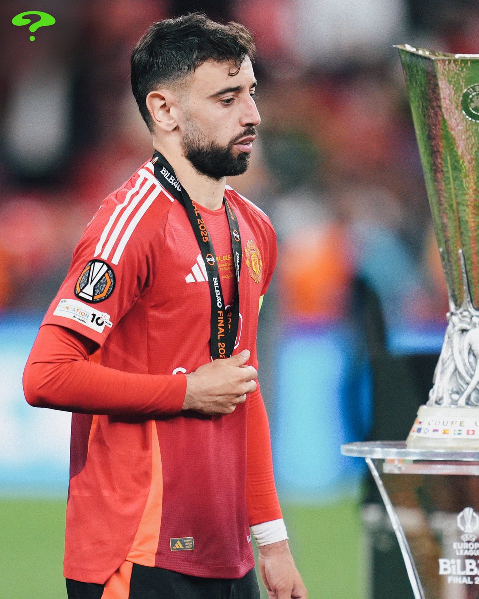 WhoScored's tweet photo. Bruno Fernandes lost possession at least 5 more times than any other player on the pitch in the #UELfinal (27). 😤 https://t.co/b1NKUVJbZk