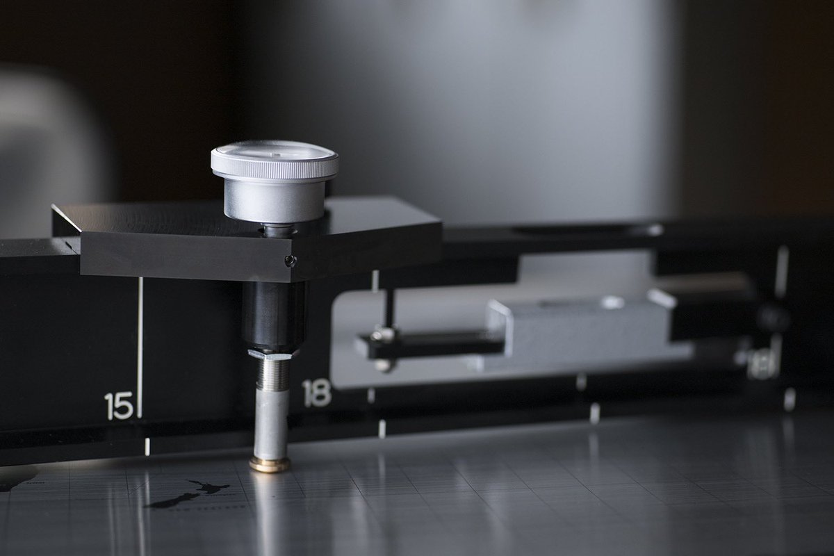 We manufactured an inspection jig for a bowling lane at the request of JAPAN BOWLING.
Once certified using this inspection tool, the lane can be used in official competitions.

nogatadenki.jp/works/1599