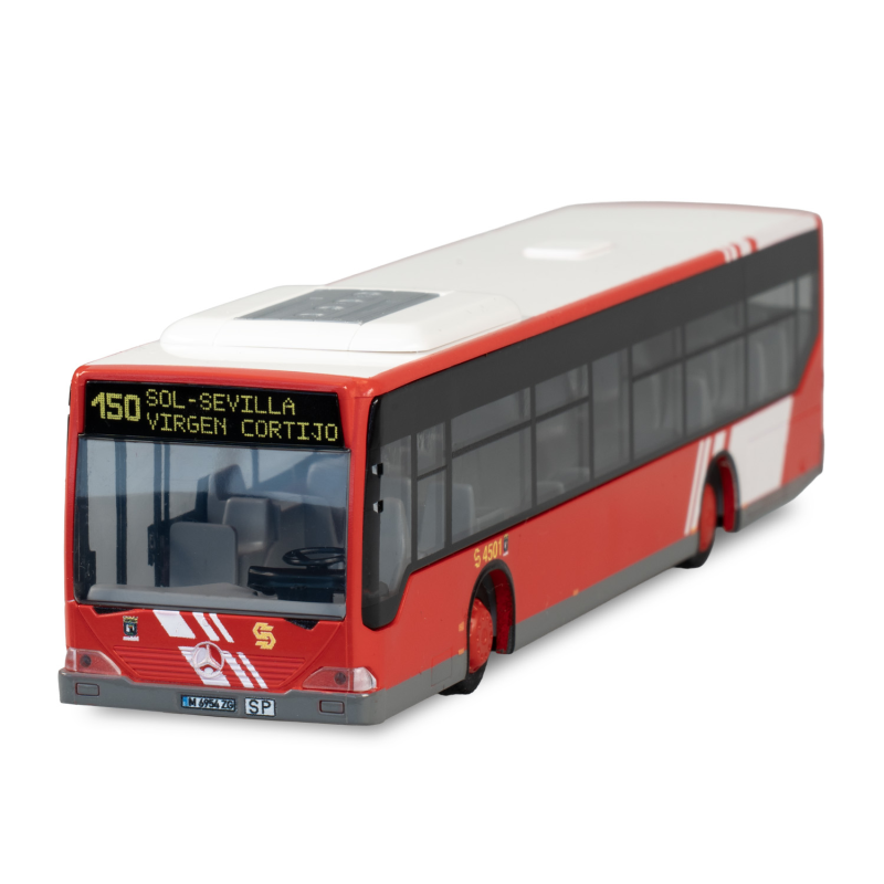 EMTmadrid's tweet photo. 🚌 El Mercedes-Benz O530 Citaro empezó a circular por #Madrid en el 2000 y fue uno de los primeros buses de piso bajo de EMT, una autentica revolución en accesibilidad.

🛒 Lo tienes YA en EDICIÓN LIMITADA en la #TiendaEMT.
¡Sólo hay 300!