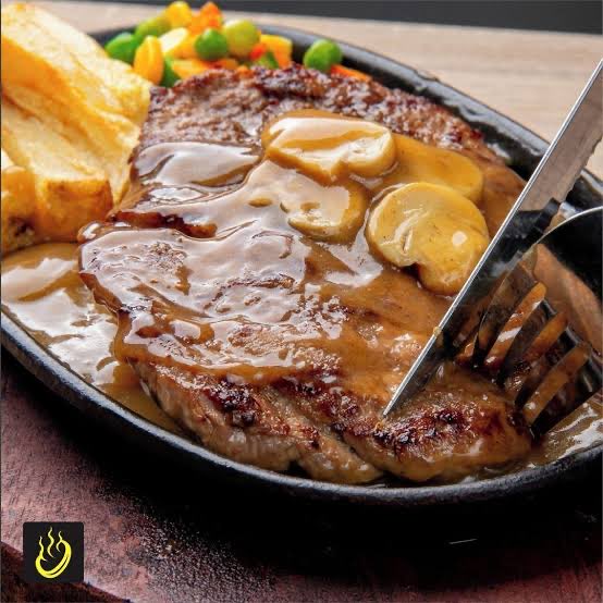 txtdrkuliner's tweet image. Waroeng Steak &amp;amp; Shake