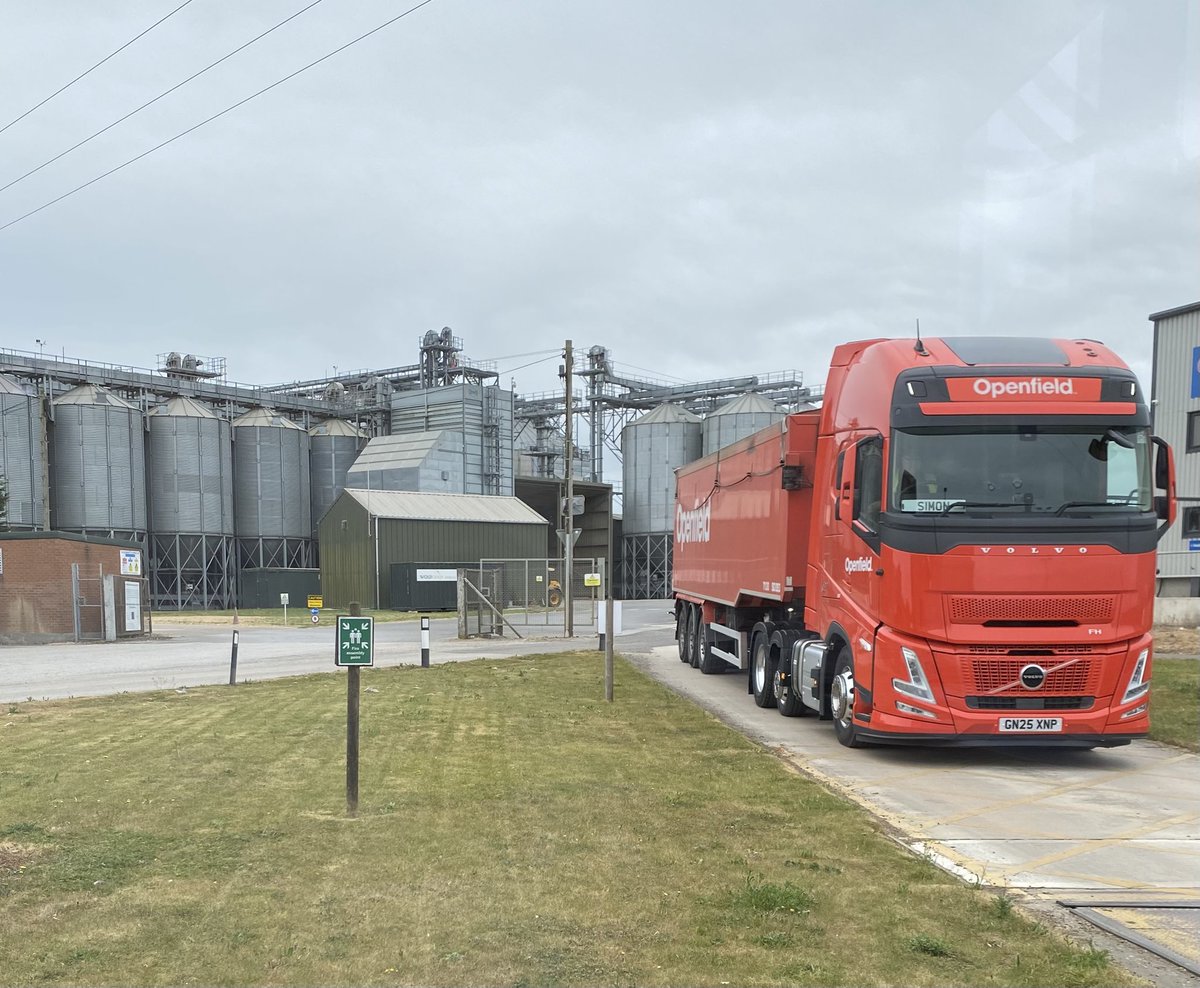 Woldgrain Storage (@woldgrain_ltd) on Twitter photo This morning we have loaded this brand new <a href="/OpenfieldTM/">Openfield: More than just grain.</a> vehicle with beans for a boat at <a href="/ABPHumber/">ABP Humber</a>. Very shiny and only 500 miles on the clock!
<a href="/VolvoTrucks/">Volvo Trucks</a> This morning we have loaded this brand new <a href="/OpenfieldTM/">Openfield: More than just grain.</a> vehicle with beans for a boat at <a href="/ABPHumber/">ABP Humber</a>. Very shiny and only 500 miles on the clock!
<a href="/VolvoTrucks/">Volvo Trucks</a>