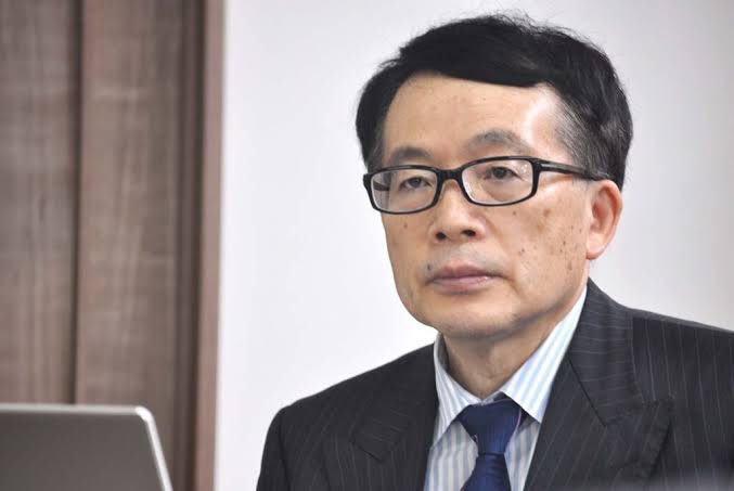 東大農学部卒、元農水官僚、東大大学院教授で、日本の食の安全について警鐘を鳴らしてきた専門家の鈴木宣弘氏

なぜこういう方ではなく小泉進次郎氏のような素人の世襲議員が農水大臣に選ばれるのか

この国の政治システムは根本的に間違ってる