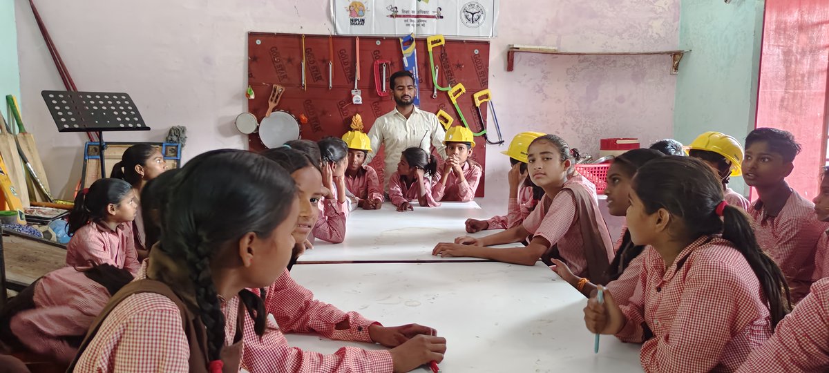 जनपद सीतापुर में उच्च प्राथमिक विद्यालयों में समर कैंप के जरिए विद्यालयों में बच्चों द्वारा विभिन्न गतिविधियां........