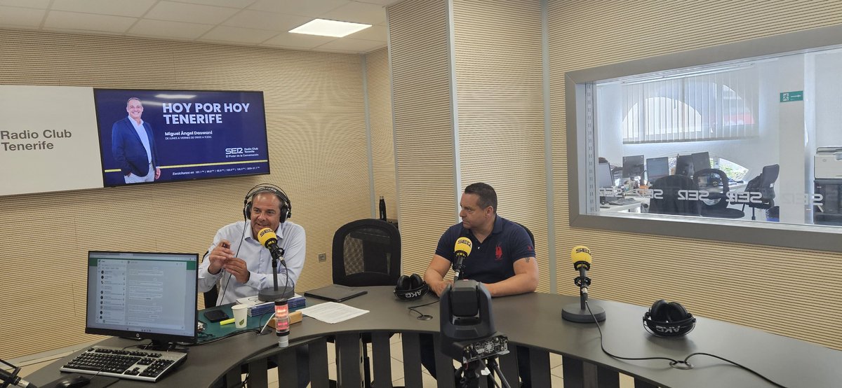 Coordinadora - CETM #45AñosCoordinadora (@soycoordinadora) on Twitter photo Nuestro coordinador general, Antolín Goya, en los estudios de <a href="/La_SER/">Cadena SER</a> #Tenerife, haciendo una radiografía de la actividad en los puertos de España con motivo de VI Congreso Confederal de #Coordinadora
<a href="/radioclubSER/">Radio Club Tenerife</a> #SomosCoordinadora Nuestro coordinador general, Antolín Goya, en los estudios de <a href="/La_SER/">Cadena SER</a> #Tenerife, haciendo una radiografía de la actividad en los puertos de España con motivo de VI Congreso Confederal de #Coordinadora
<a href="/radioclubSER/">Radio Club Tenerife</a> #SomosCoordinadora