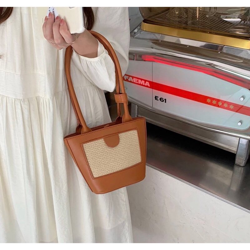 notevenastone's tweet image. 🌊 liburan ke pantai tapi masih bawa tote bag kampus?
Yuk upgrade😙
cek totebag anyaman ini, cocok bgt buat ke pantai — lucu, muat banyak🙌