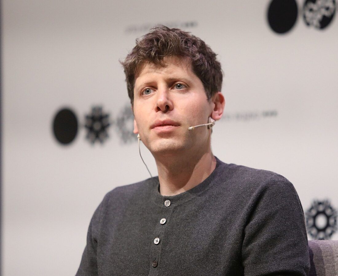 🚨 BREAKING: Sam Altman raccoglie 135 milioni di dollari per il progetto World grazie alla vendita di token $WLD, sostenuto da Andreessen Horowitz e Bain Capital Crypto.
