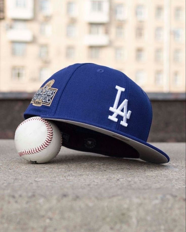 AY_K3nnedy's tweet photo. • Drippp Fitted Hats, New ERA, Available Now!!
• Call/Text: +250787411331
Dm Us For Business…
#OnlyCaps 🥶🔥 https://t.co/XL9z8zr6kA