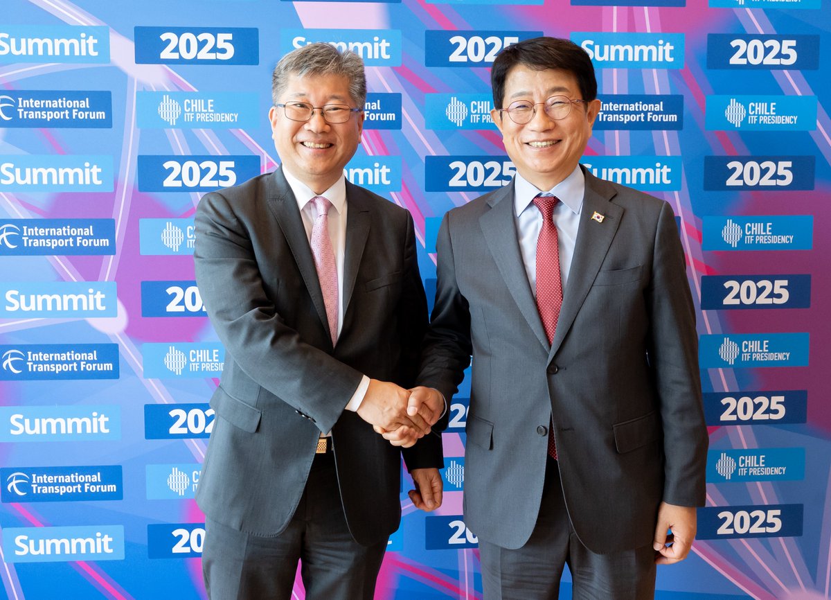 Young Tae KIM π (@young_t_kim) on Twitter photo Korea's support to the <a href="/ITF_Forum/">International #Transport Forum π</a> Mobility Innovation Hub has helped our membership develop innovative policies for better transport in the face of uncertainty and rapid change.
Thank you, Min. Park Sang-woo for your continued support π°π· <a href="/Korea_land/">κ΅ν κ΅ν΅λΆ</a>
itf-oecd.org/mobility-innovβ¦ Korea's support to the <a href="/ITF_Forum/">International #Transport Forum π</a> Mobility Innovation Hub has helped our membership develop innovative policies for better transport in the face of uncertainty and rapid change.
Thank you, Min. Park Sang-woo for your continued support π°π· <a href="/Korea_land/">κ΅ν κ΅ν΅λΆ</a>
itf-oecd.org/mobility-innovβ¦