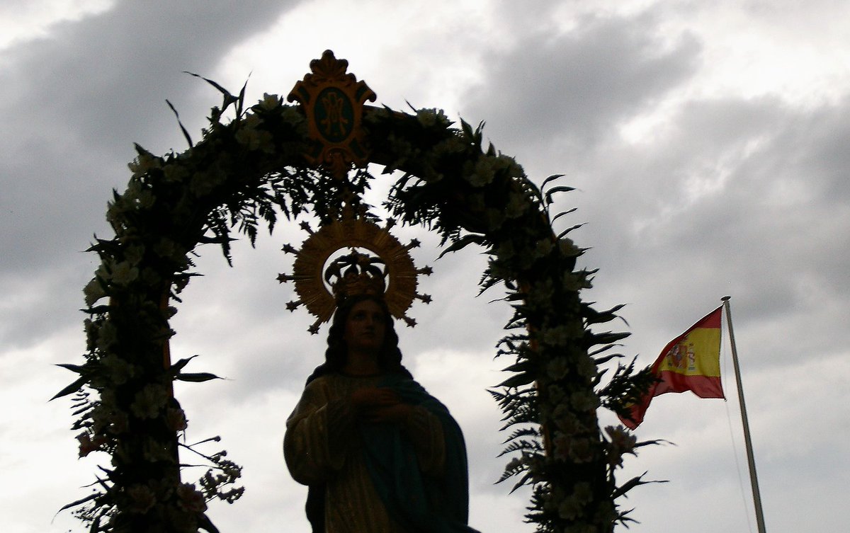Buenos días, #FelizDomingo, último de mayo y, por tanto, festividad de la Virgen de las Flores, Patrona de Algete.
Felicidades a todos los algeteños, con mención especial en su día para las mujeres de la Hermandad Virgen de las Flores. 📷
#FiestaVirgendelasFlores2025 📷