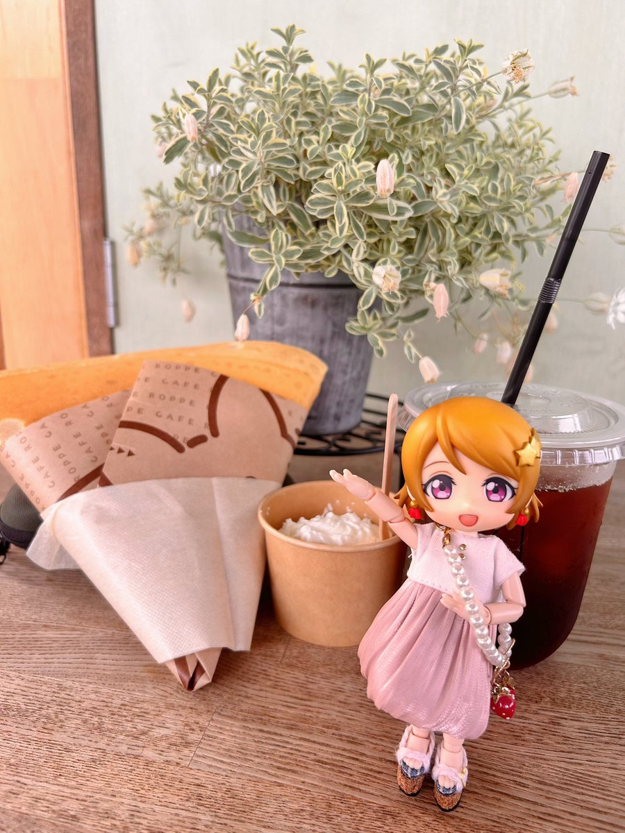 pomapomasakae's tweet photo. 気になってたカフェに行ってきた♡
シュガーバターのクレープが1番好きー🫶

@Nurs_9s がうみちゃん連れてきてたよ https://t.co/MF2glbtZF7