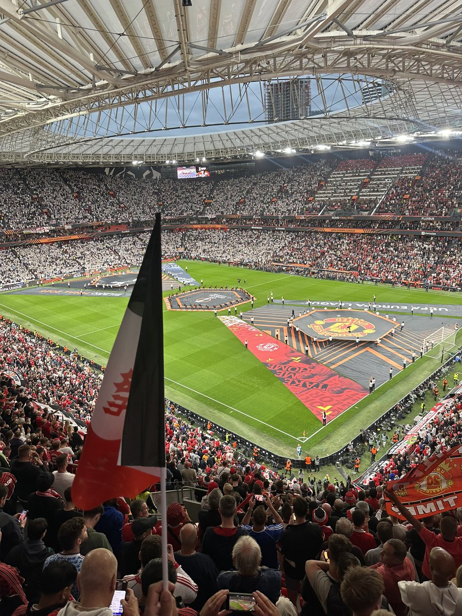 Win or lose - Rain or Shine 
Forever and ever 🔴⚫️ #MUFC #YANITED