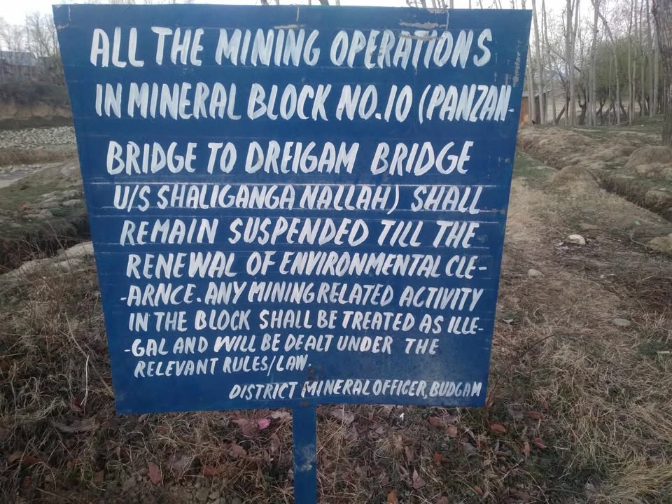 Dr Raja Muzaffar Bhat (@rtimuzaffar) on Twitter photo Stop this Mockery -District Mineral Officer Budgam-DMO <a href="/BudgamDmo/">District Mineral Officer Budgam</a>
The Loot is On ! No mention of Date on this Notice ? Will you dare to Respond back to my post ?
<a href="/diprjk/">Information & PR, J&K</a> <a href="/dicbudgam/">Information & PR, Budgam</a> <a href="/Surinderch55/">Surinder Choudhary</a> <a href="/CM_JnK/">Office of Chief Minister, J&K</a> <a href="/nasirsogami/">Nasir Sogami</a> <a href="/GeologyMiningJK/">Geology & Mining Department, J&K</a> <a href="/JKACB/">J&K Anti Corruption Bureau</a> Stop this Mockery -District Mineral Officer Budgam-DMO <a href="/BudgamDmo/">District Mineral Officer Budgam</a>
The Loot is On ! No mention of Date on this Notice ? Will you dare to Respond back to my post ?
<a href="/diprjk/">Information & PR, J&K</a> <a href="/dicbudgam/">Information & PR, Budgam</a> <a href="/Surinderch55/">Surinder Choudhary</a> <a href="/CM_JnK/">Office of Chief Minister, J&K</a> <a href="/nasirsogami/">Nasir Sogami</a> <a href="/GeologyMiningJK/">Geology & Mining Department, J&K</a> <a href="/JKACB/">J&K Anti Corruption Bureau</a>
