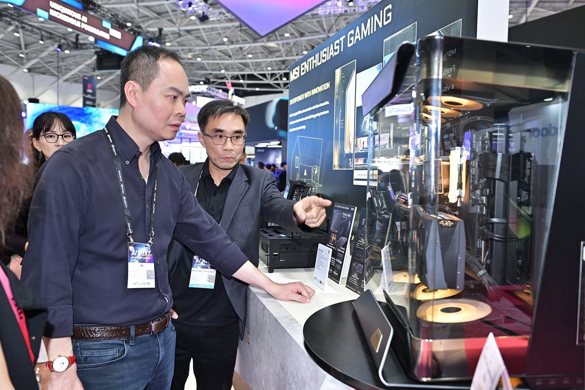 Welcome Jack Huynh, Senior Vice President and GM, Computing and Graphics Group of <a href="/AMDRyzen/">AMD Ryzen</a> to our booth to see MSI's powerful, smart laptops and handhelds powered by AMD Ryzen™ Processors💪

<a href="/AMDGaming/">AMD Gaming</a> <a href="/AMD/">AMD</a>
 #MSIxComputex2025 #AMD #Computex2025