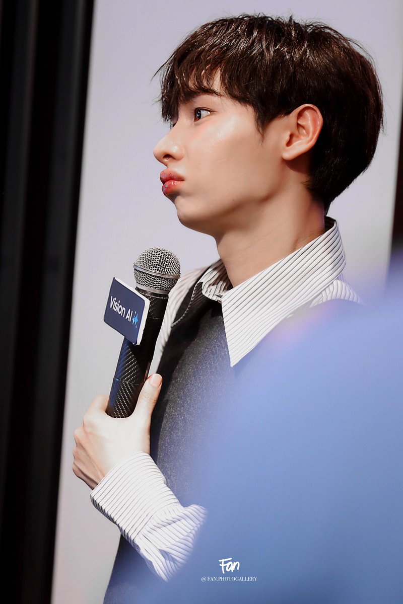 fanphotogallery's tweet photo. 250517 Samsung
@AtthaphanP
#SamsungVisionAIxOffGun
#ออฟกัน #Offgun
#กันอรรถพันธ์ #GunAtthaphan
#Fanxphoto https://t.co/k4R1bS04lr