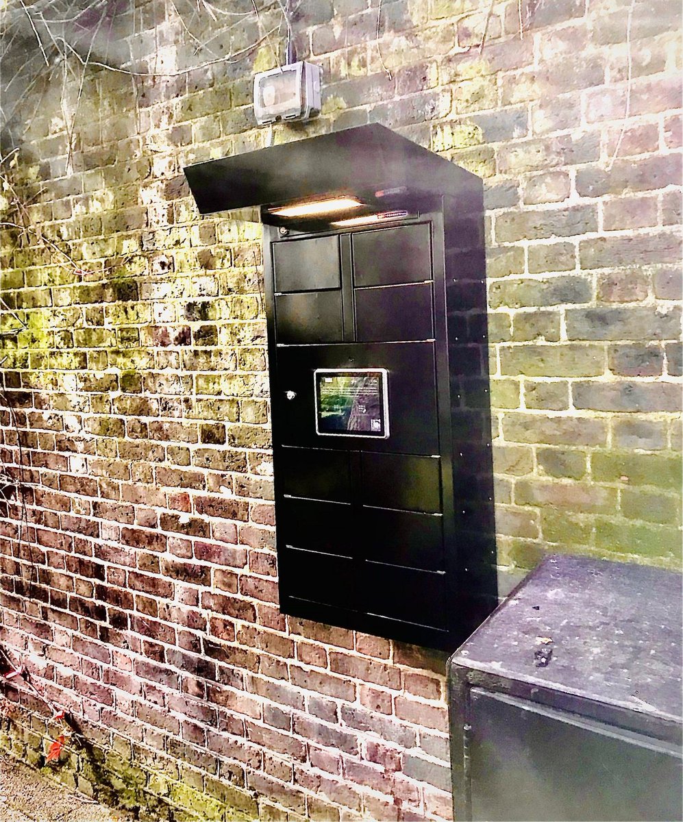 Tired of waiting after business hours for clients to show?

Take a look at our Intelligent Drop-Off &amp; Collection Lockers. They will allow your workshop or dealership to stay open, even when you're closed!

Learn more about our Intelligent Lockers here:
🔗keytracker.com/product/drop-o…