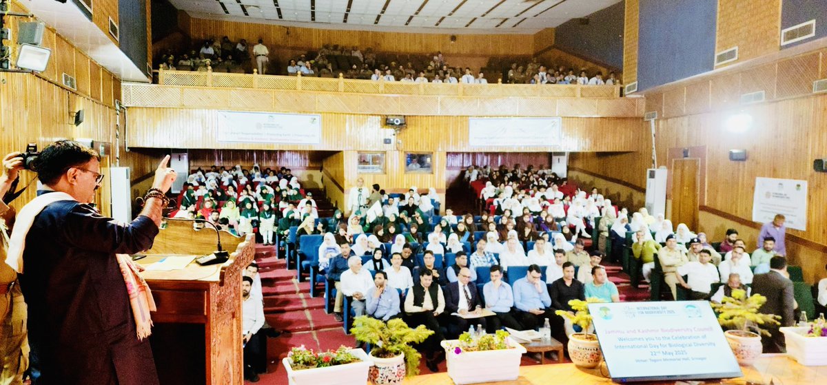 Attended an event organised by J&amp;K Biodiversity Council in Srinagar to observe #InternationalDayforBiologicalDiversity, and celebrate the intricate web of life that sustains us.

In the face of climate change, pollution and habitat destruction, biodiversity is not just about