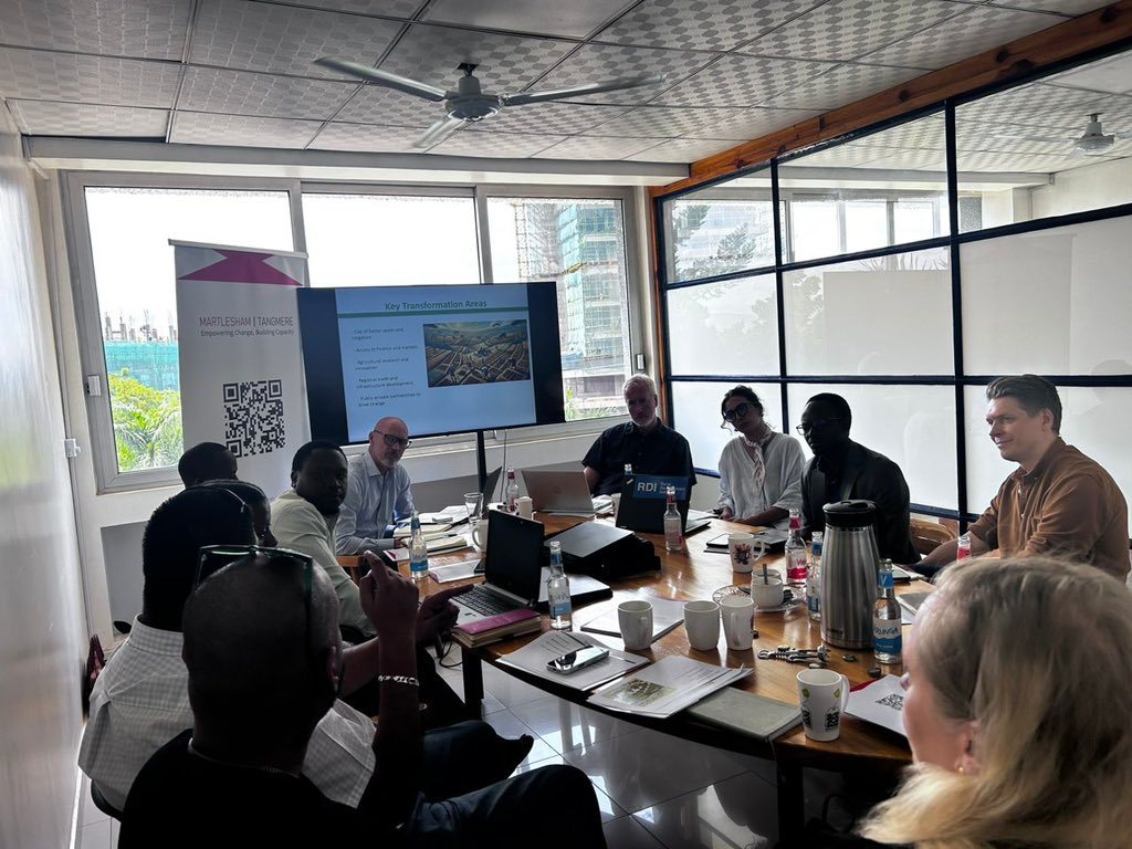 EBCR (@ebc_rwanda) on Twitter photo On 19th May, we hosted a roundtable on Rwanda’s agriculture sector 🌱
Organized and led by <a href="/martlesham_tang/">Martlesham-Tangmere</a> , the session explored collaboration across transport, inputs, exports & agri-tech.
Thanks to all who joined us at EBCR!
#EBCR #Agribusiness #Tangmere #Martlesham On 19th May, we hosted a roundtable on Rwanda’s agriculture sector 🌱
Organized and led by <a href="/martlesham_tang/">Martlesham-Tangmere</a> , the session explored collaboration across transport, inputs, exports & agri-tech.
Thanks to all who joined us at EBCR!
#EBCR #Agribusiness #Tangmere #Martlesham