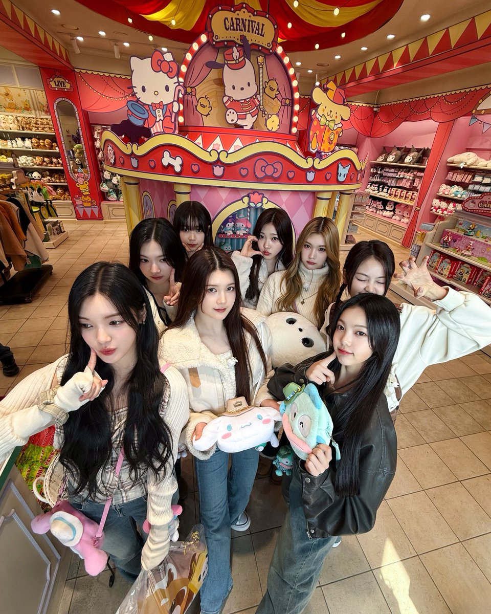 Happy 놀이동산 Day

#Hearts2Hearts #하츠투하츠 #H2H