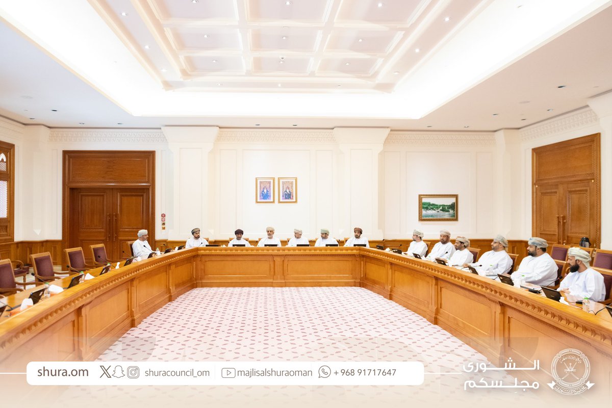 #لجنة_الشباب والموارد البشرية تستعرض مشروع قانون الهيئات الرياضية المحال إلى اللجنة لدراسته.

⏮️ وتستضيف عددًا من المختصين بشركة البشائر للحوم؛ لمناقشتهم بشأن أوضاع موظفي الشركة.

استعرض اللقاء👇🏻
✔️ جملة من الموضوعات المتعلقة بالصفة القانونية للشركة في ظل الوضع الحالي لها. 
✔️