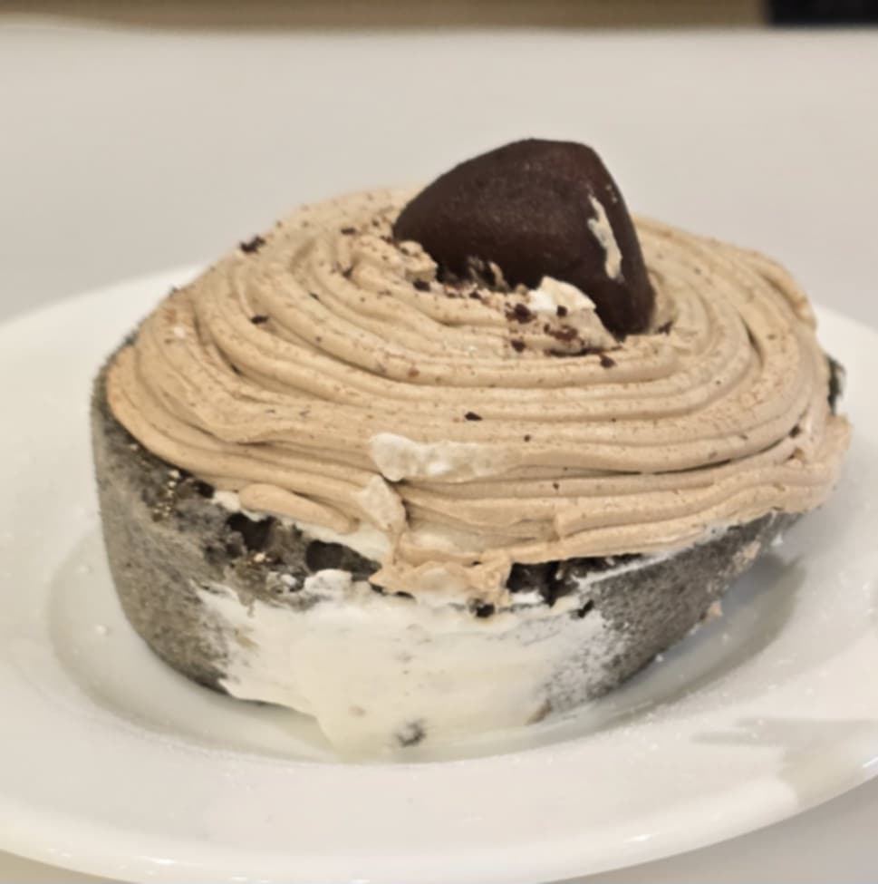UnholyChoco's tweet photo. #원투텐 #NOD #모펀 #콜라보카페 https://t.co/yqtJZoJ9j8