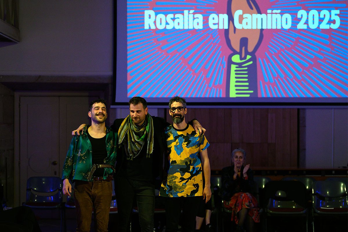 Casa de Rosalía (@casaderosalia) on Twitter photo Agradecemos tamén os apoios fundamentais que o fan posible: a <a href="/Xunta/">Xunta de Galicia</a> (<a href="/CulturaXunta/">Cultura de Galicia</a> <a href="/SXPL/">Política Lingüística</a> <a href="/valentin_garci/">Valentín García Góme</a> e @turgalicia ); sen esquecermos a colaboración do <a href="/MuseodoPobo/">Museo do Pobo Galego</a> , Kachet e CUNDE. Vémonos de hoxe nun ano! 🥳 Agradecemos tamén os apoios fundamentais que o fan posible: a <a href="/Xunta/">Xunta de Galicia</a> (<a href="/CulturaXunta/">Cultura de Galicia</a> <a href="/SXPL/">Política Lingüística</a> <a href="/valentin_garci/">Valentín García Góme</a> e @turgalicia ); sen esquecermos a colaboración do <a href="/MuseodoPobo/">Museo do Pobo Galego</a> , Kachet e CUNDE. Vémonos de hoxe nun ano! 🥳