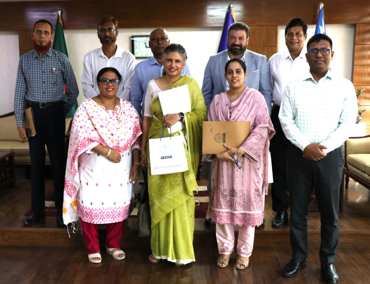 UN in Bangladesh (@uninbangladesh) on Twitter photo A step towards more rights-based investigations in Bangladesh✅
<a href="/UNinBangladesh/">UN in Bangladesh</a> & the Criminal Investigation Department launched a training initiative to integrate #HumanRights in policing, based on the Minnesota Protocol: 🔗tinyurl.com/minnesotaproto… A step towards more rights-based investigations in Bangladesh✅
<a href="/UNinBangladesh/">UN in Bangladesh</a> & the Criminal Investigation Department launched a training initiative to integrate #HumanRights in policing, based on the Minnesota Protocol: 🔗tinyurl.com/minnesotaproto…